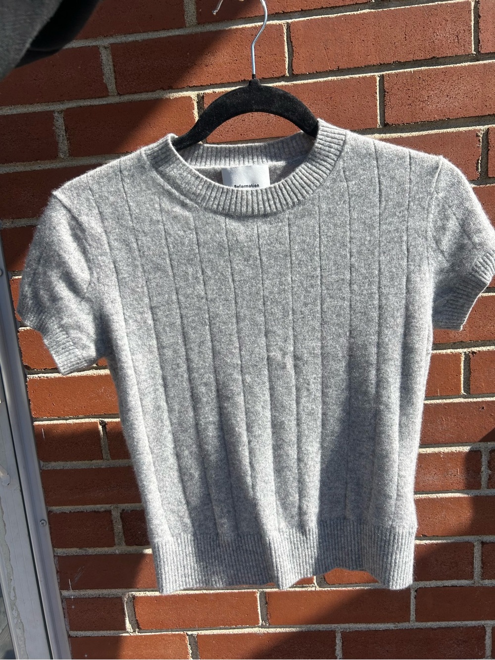 Reformation Gray Ribbed Cashmere Crewneck Short-Sleeve Sweater